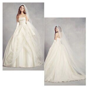 Vera Wang White Textured Organza Wedding Dress
